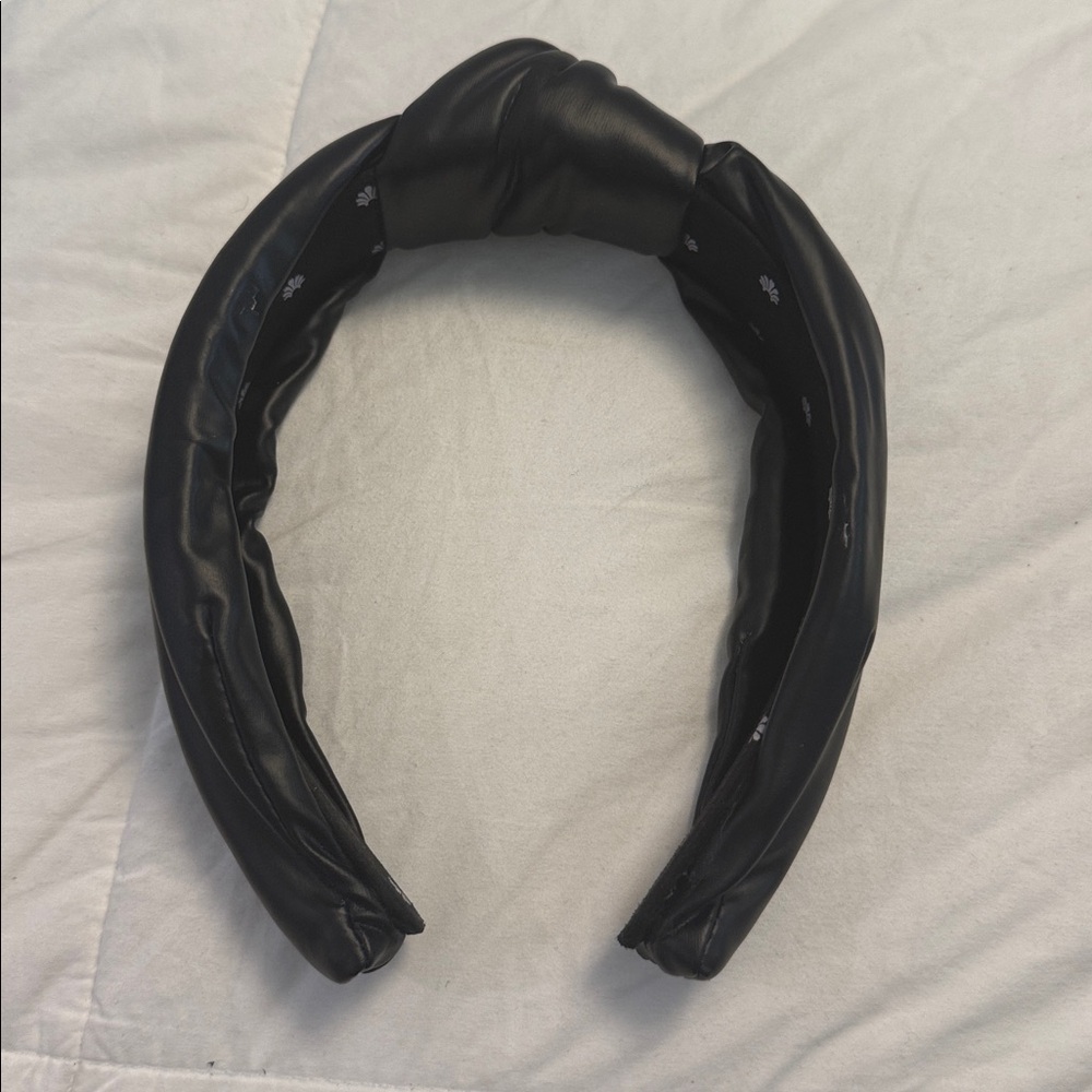 Lele Sadoughi Elegant Black Headband